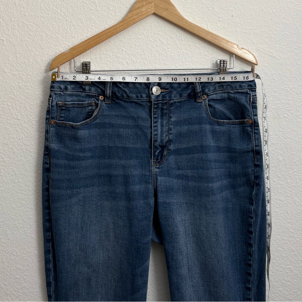 American Eagle Outfitters Curvy Skinny Kick Jeans - Blue - Picture 8 of 11